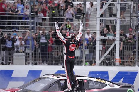 Christopher Bell wins Xfinity race at New Hampshire, full results.